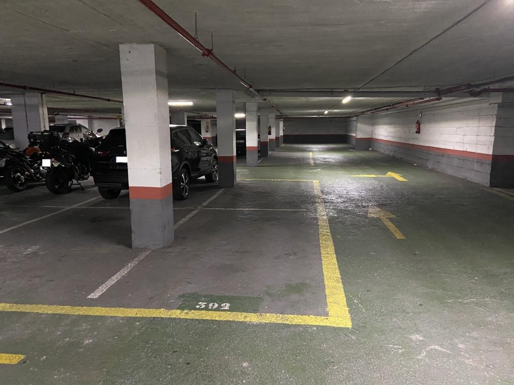 Plaza de parking en Barcelona Valencia / Llançà