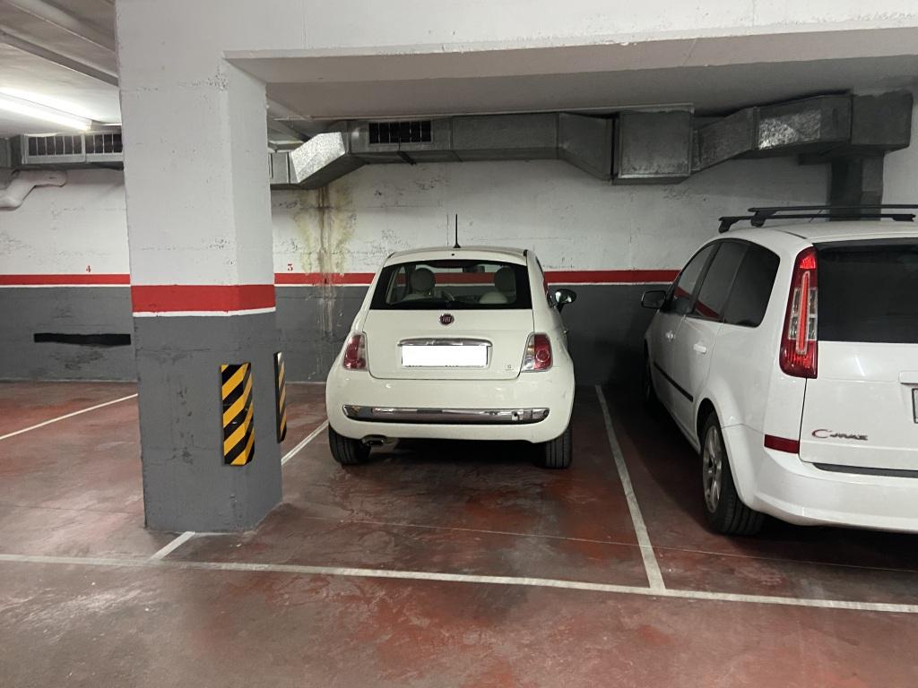 Plaza de parking en Sant Feliu De Llobregat Marquesa de Castellbell / Girona