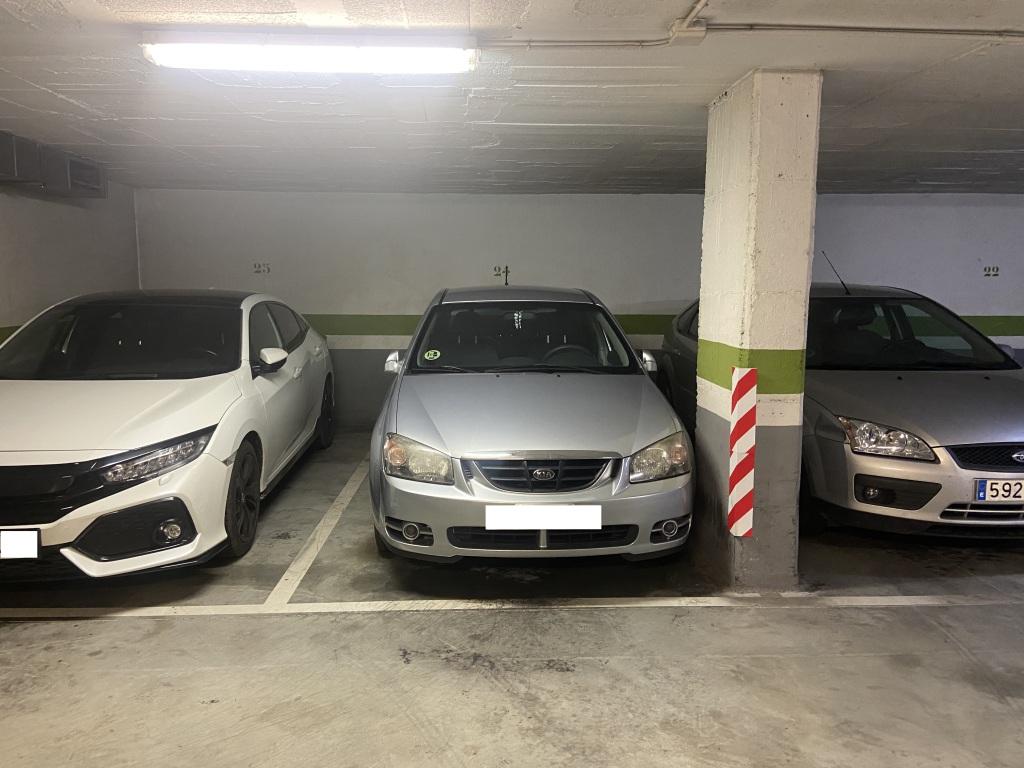 Plaza de parking en Barcelona Casp / Marina