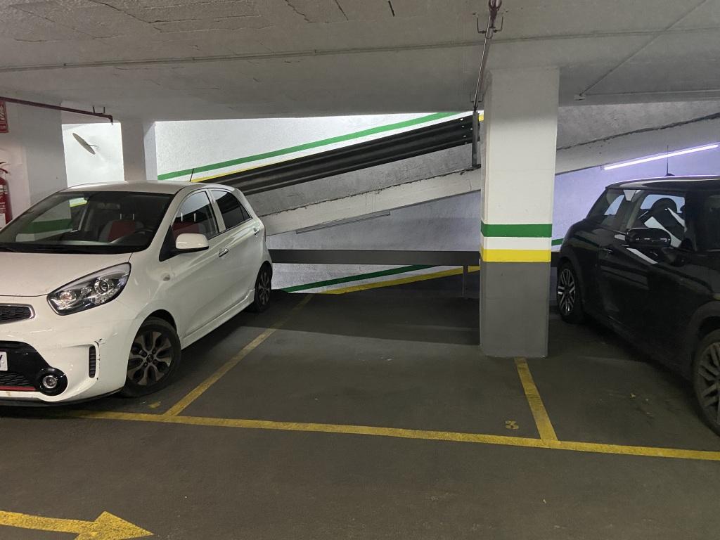 Plaza de parking en Barcelona Santaló / Trav. Gracia