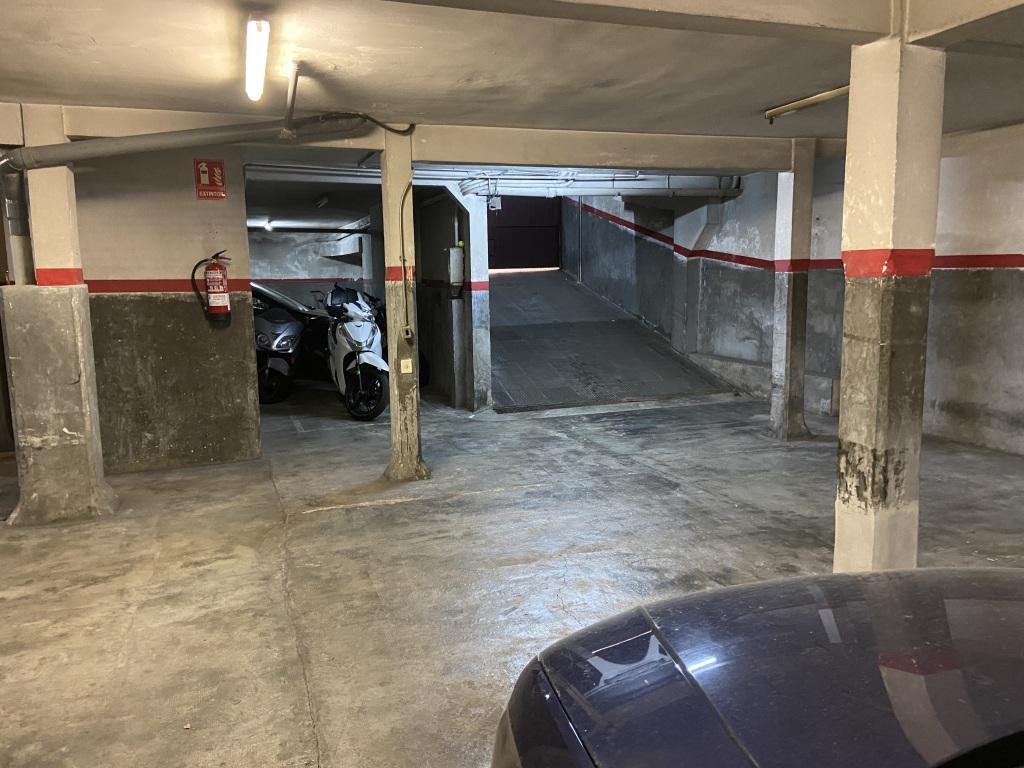 Plaza de parking en Barcelona Ferran Puig / Agramunt