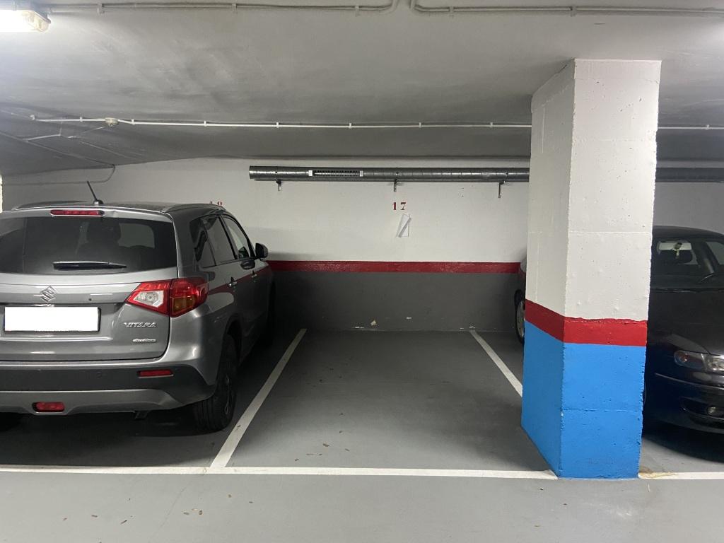 Plaza de parking en Barcelona Ribes / Sardenya