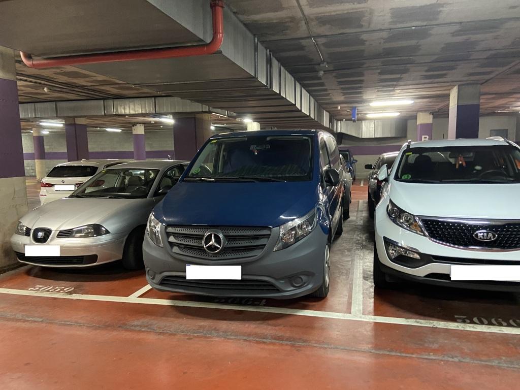 Plaza de parking en Hospitalet De Llobregat CENTRE COMERCIAL LA FARGA