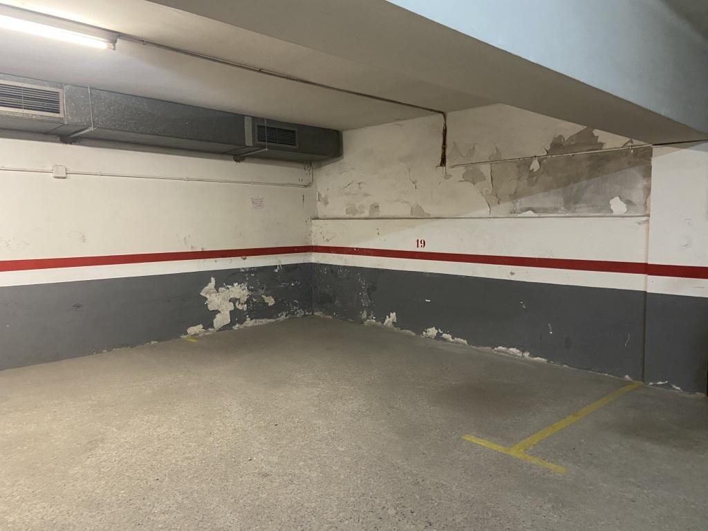 Plaza de parking en Barcelona en EL FORT PIENC  Marina