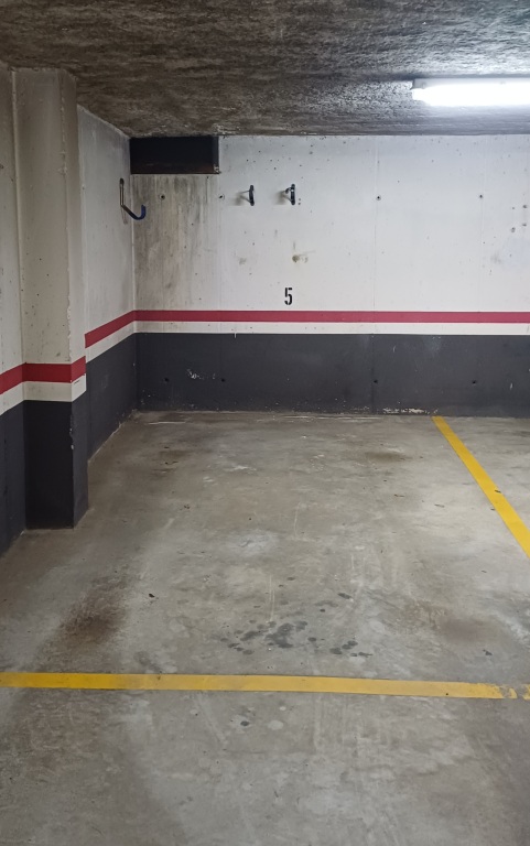 Plaza de garaje en Venta en Barbera Del Valles en  Calle Abat Oliba