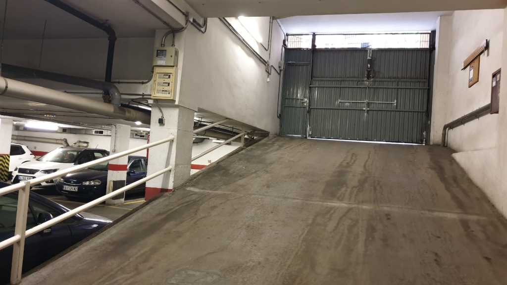 Plaza de garaje en Venta en Hospitalet De Llobregat en SANFELIU Valeta