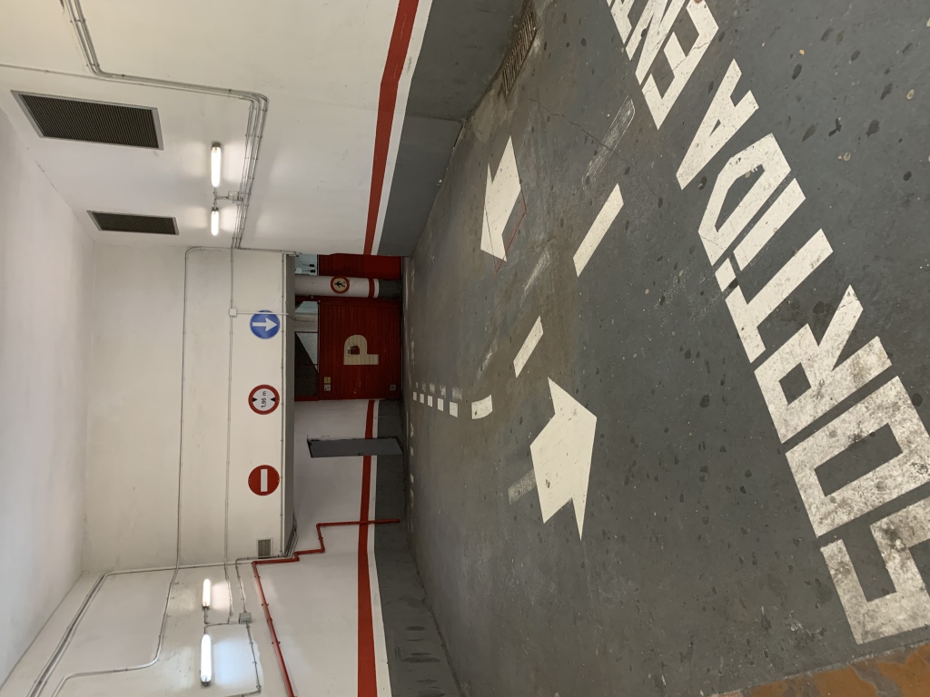 Plaza de garaje en Venta en Barcelona en EIXAMPLE DRETA Plaza Urquinaona