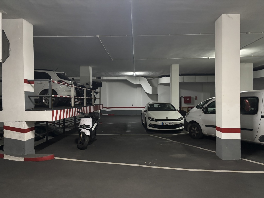 Plaza de garaje en Venta en Hospitalet De Llobregat en LA TORRASSA Carrer Doctor Martí Julià