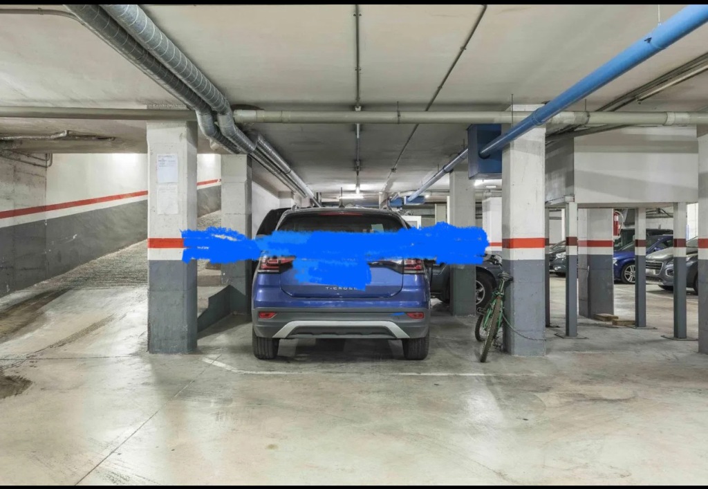 Plaza de garaje en Venta en Sant Boi De Llobregat en  Antonio Gaudi