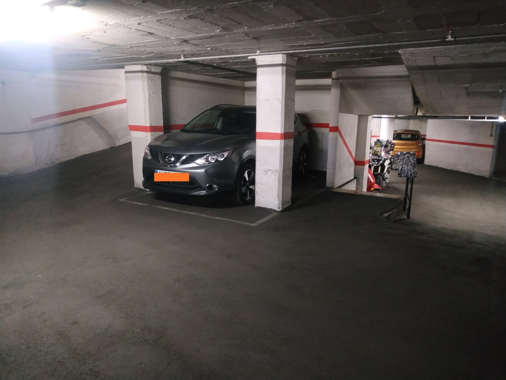 Plaza de garaje en Venta en Barcelona en GUINARDO Rambla de la Muntanya