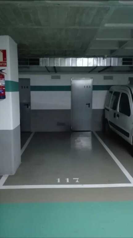 Plaza de garaje en Venta en Cornellá De Llobregat en SANT ILDEFONS Calle doctor Arus