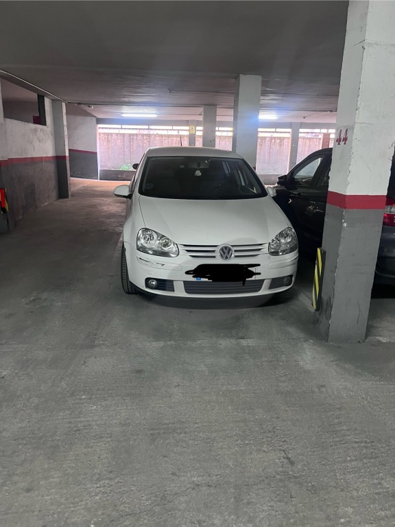 Plaza de garaje en Venta en Barcelona en TRINITAT VELLA Finestrelles