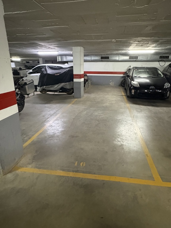 Plaza de garaje en Venta en Hospitalet De Llobregat en CENTRO Rambla Marina