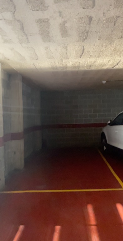 Plaza de garaje en Venta en Hospitalet De Llobregat en SANTA EULALIA Cl. Igualdad