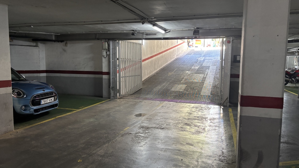 Plaza de garaje en Venta en Barcelona en EIXAMPLE ESQUERRA Calle Aragó