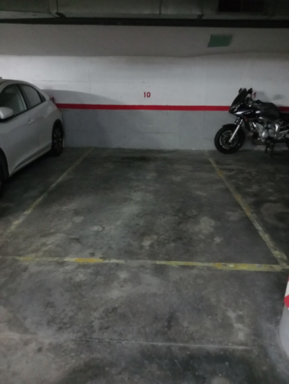 Plaza de garaje en Venta en Rubi en  Avenida Estatut