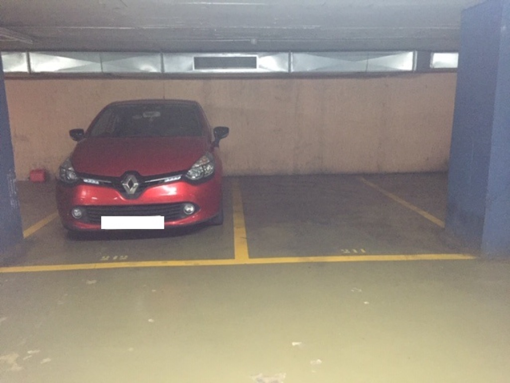 Plaza de garaje en Venta en Barcelona en EL FORT PIENC CALLE CASTILLEJOS