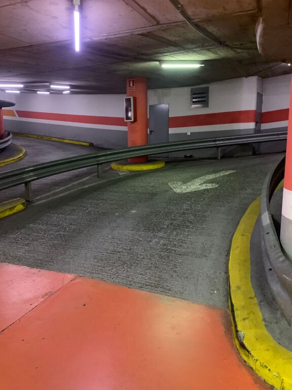 Plaza de garaje en Venta en Gava en RAMBLA Plaza Batista i Roca