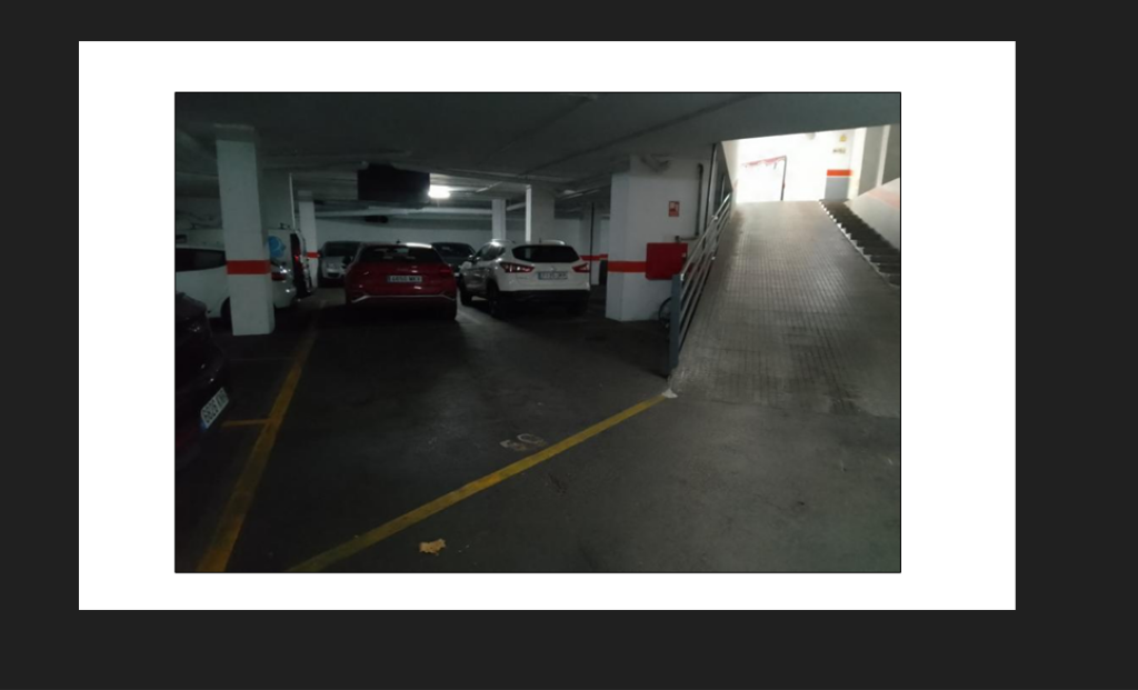 Plaza de garaje en Venta en Barcelona en SANTS calle Muntadas