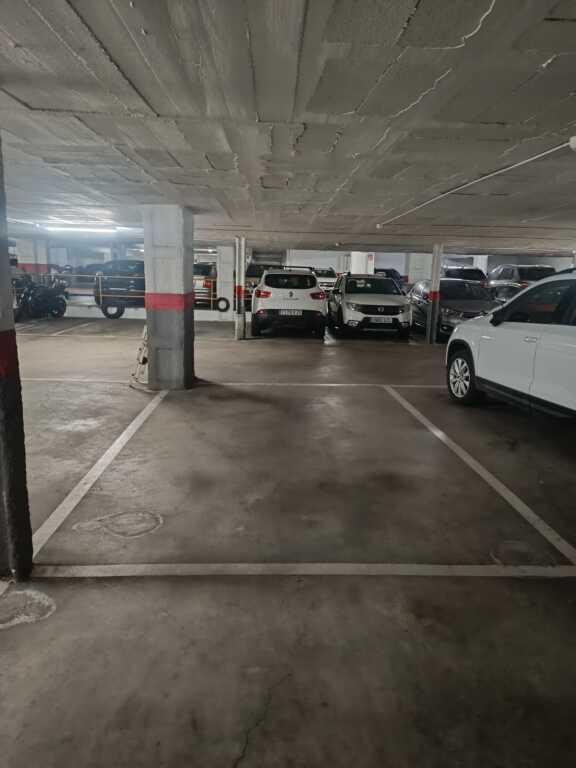 Plaza de garaje en Venta en Barcelona en NOU BARRIS Paseo Valldaura ,
